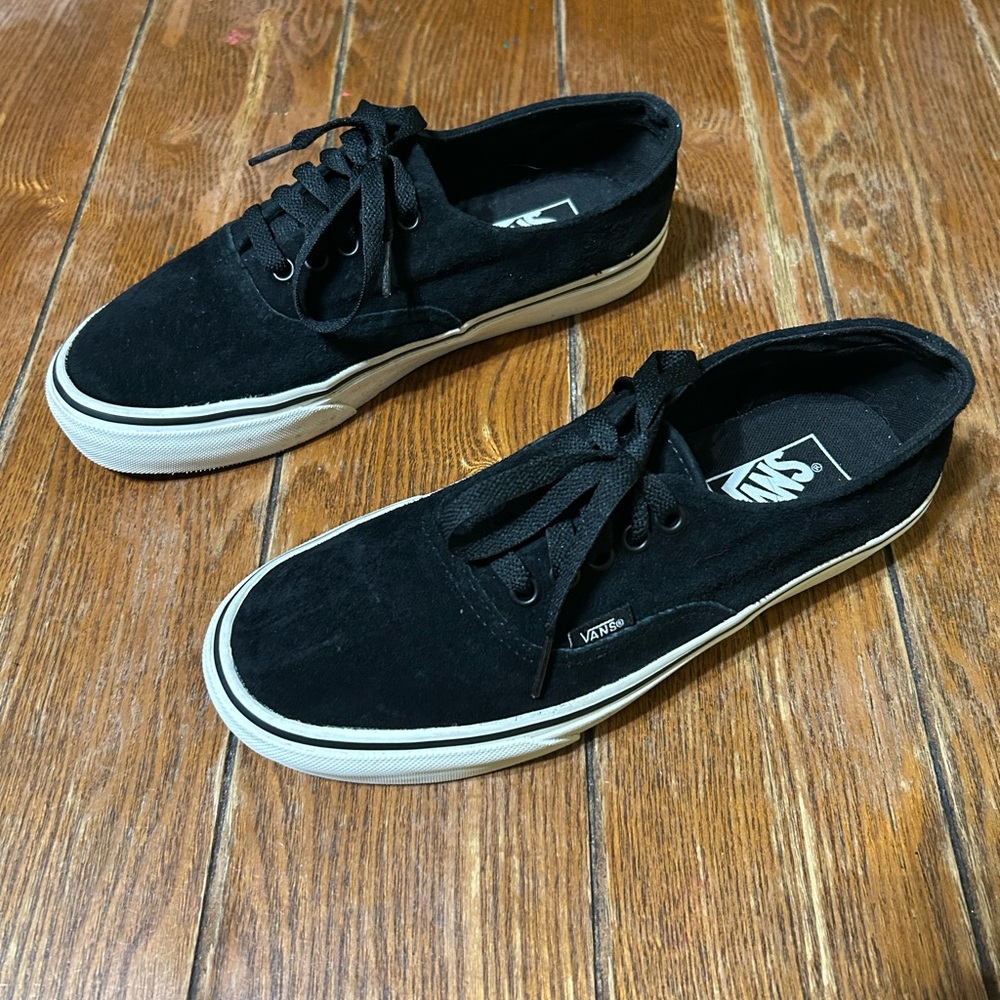 Women Black Velvet Vans Size 8